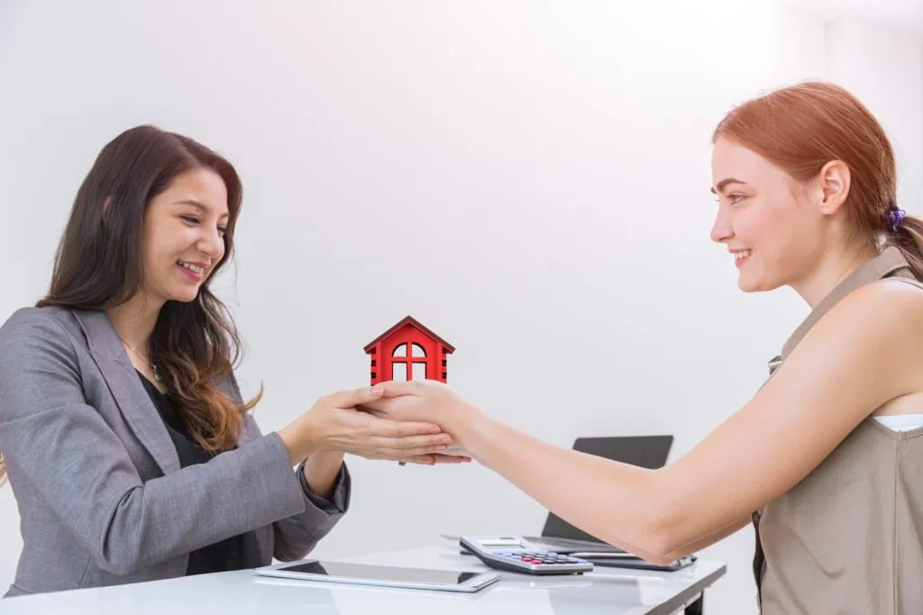 Decide on Hiring a Realtor®